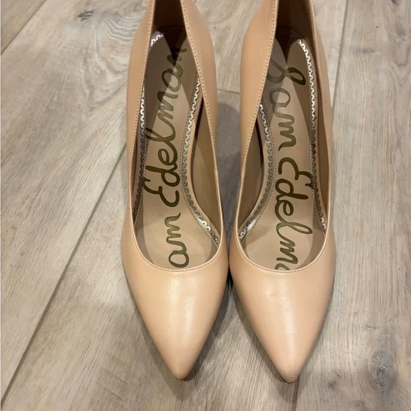 Sam Edelman Danna Classic Tan Heels - Picture 4 of 8